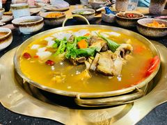 -顶顶汤火牛排火锅·经典铜锅涮肉