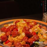 嘈嘈切切错杂弹，大珠小珠落玉盘