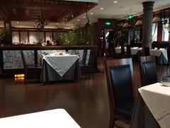 -八府香鸭·啫啫煲(华山路店)