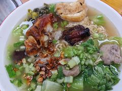 -明姨仔潮汕美食·碳炉猪脚·汕尾牛腩饭·起片鸡煲(起义路店)