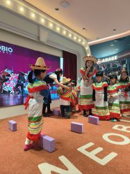 -奈尔宝家庭中心·亲子餐厅(北京东坝万达店)