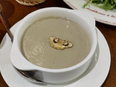 特浓忌廉蘑菇汤-Entrecôte 法国牛扒馆(保利·时光里店)