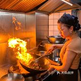 旗袍老板娘，你也太懂我的胃了啊！！  