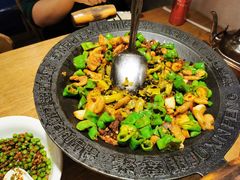 -聚鑫朋酸菜肥肠(文艺路口店)