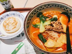 -蒙自源米线大王(东站店)