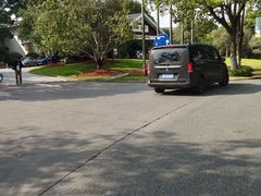 -上海西郊公寓酒店-地下停车场