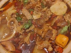 -沙胆彪炭炉牛杂煲(上海日月光广场店)