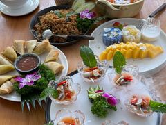-沐毫傣泐云南菜孔雀宴•手抓饭傣味烧烤(曼听公园店)