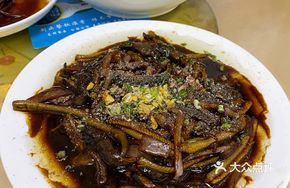 Stir-fried Eel with Celery