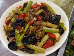 -金水泊山庄·花椒鸡(铁山坪店)