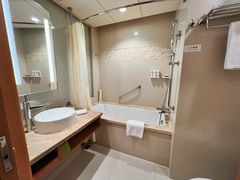 -上海浦东康桥绿地假日酒店