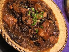 小鸡炖蘑菇-95号酱骨·一块豆腐(展春园西路店)