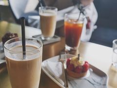 -UNI UNI(环亚凯瑟琳店)