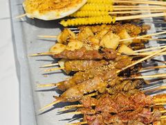 -卞二小串·鹤岗烧烤·坑烤(永定路店)