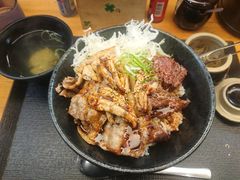 -難波肉劇場