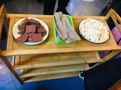 -曹丞相·地锅鸡·地锅鱼(武林店)