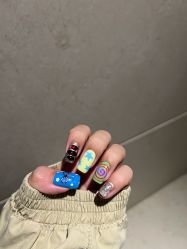 -花岐款式专研健康美甲沙龙