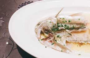Steamed Small White Fish