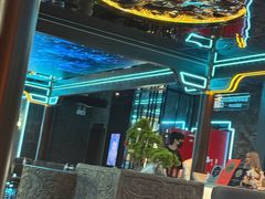 -屋有岛沉浸游戏旗舰店(中山公园店)