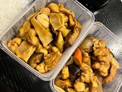 -金牌餐厅·天津菜·八珍豆腐·老爆三(瓷房子店)