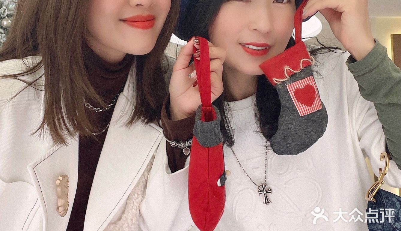 今日份上班小姐姐来了[耶]