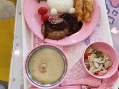 -安吉Hello Kitty乐园