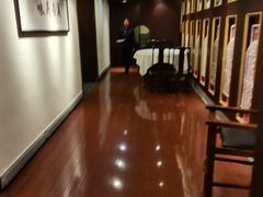 -梅龙镇酒家(南京西路总店)