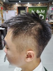 点击看大图 -首艺造型KM潮牌沙龙