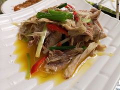 新疆椒麻鸡-新疆红柳花餐厅(新洲店)