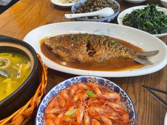 -品鲜村农家菜·阳澄湖大闸蟹(总店)