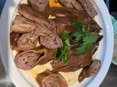 -潮界(LU·ONE凯德晶萃广场店)