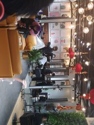 -FRIDAY星期五专业美发沙龙