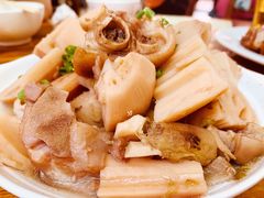 莲藕焖猪蹄-大赤坎肥仔强烧味海鲜餐厅(大赤坎店)
