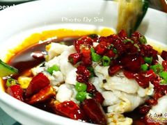 小巴辣子鲶鲶不忘-小巴辣子川湘菜餐厅(星游城店)