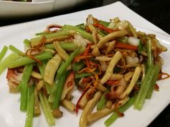 -东馆和天下特色餐饮(工农店)