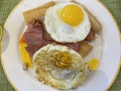 -昆山裕元花园酒店·温莎西餐厅