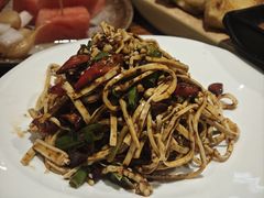 -滇香肴·云南菜蒸汽石锅鱼(云南北路店)