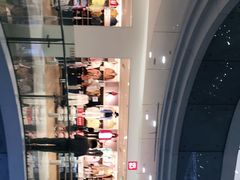 -优衣库(上海虹口龙之梦店)