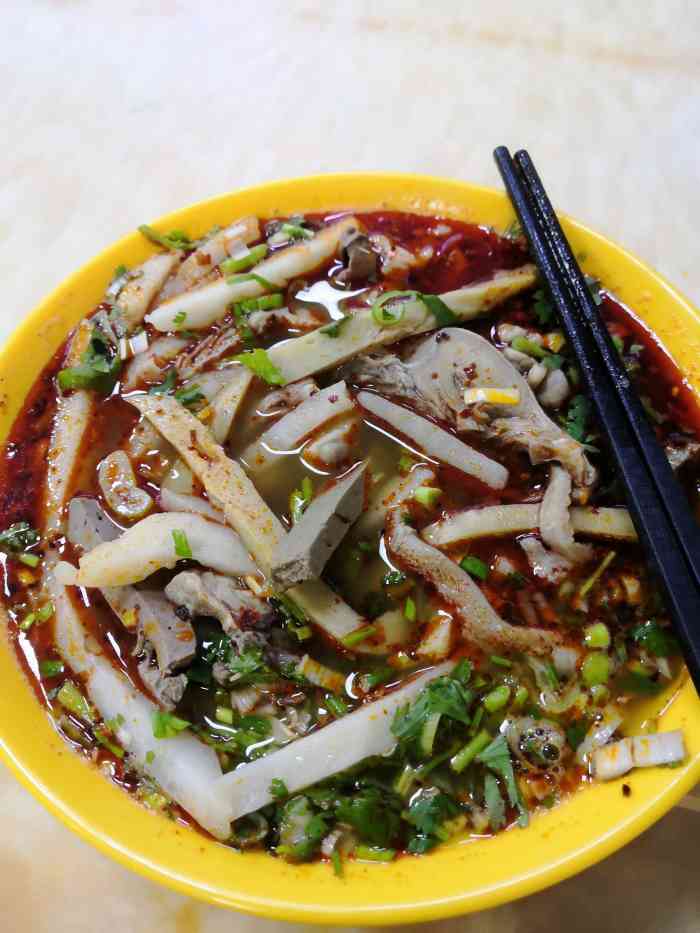 蔺家清真老字号羊杂碎馆-"还行,有点小,老板好像也不是很清楚,送的.