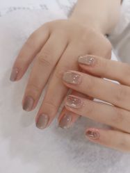 -进巍美甲