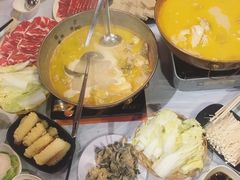 -鲜入围煮花胶鸡海鲜火锅