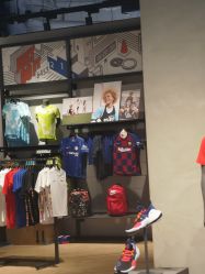 -孩子王童乐园(青岛万达店)