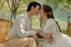 -喜爱高定婚纱摄影