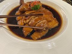 广式玫瑰豉油鸡-海派悦庭·海胆烧麦·新融合菜(凯德广场店)