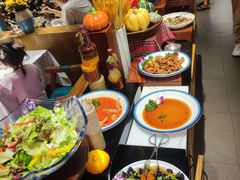 -领鲜活海鲜榴莲自助火锅(东门店)