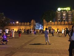 -周日夜市