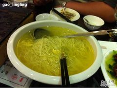 -鸿瑞興面馆(梅岭店)