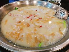 -老来福·非遗酸汤兔(凯旋路店)
