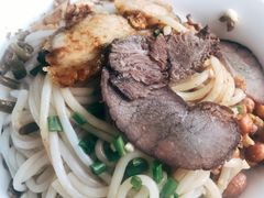-牛八宝桂林米粉(八里庄店)