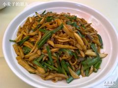 山里蘑炒肉&nbsp;30-北京水岸山吧度假村(雁栖镇店)